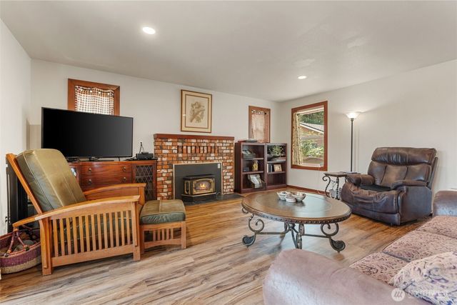 289 Curtis Hill Road, Chehalis, WA 98532