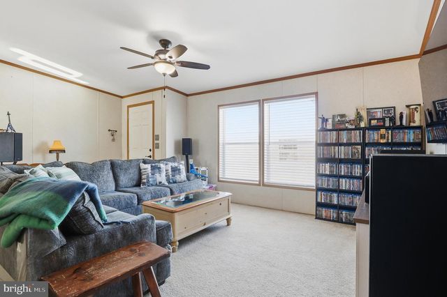 206 CHESAPEAKE ESTS, Thomasville, PA 17364