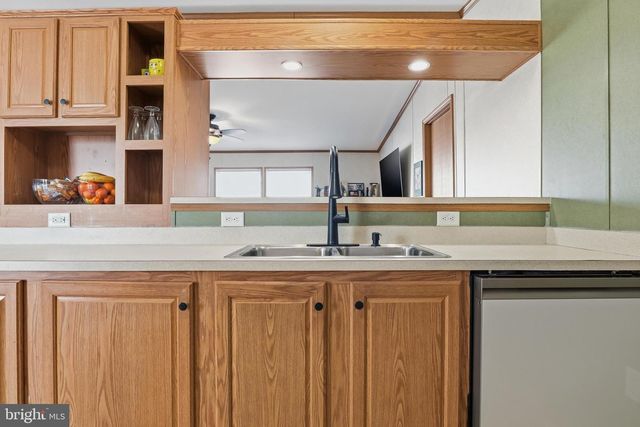 206 CHESAPEAKE ESTS, Thomasville, PA 17364