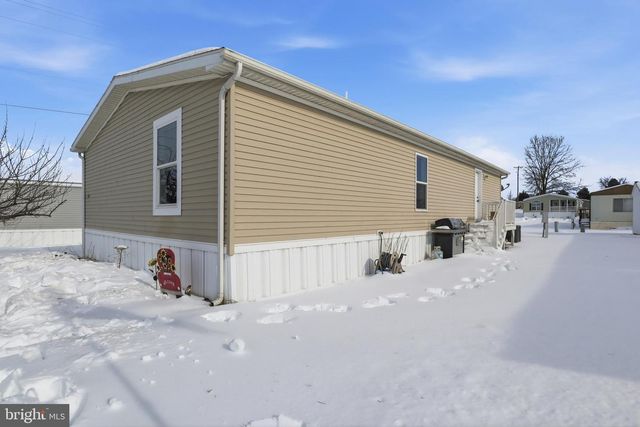 206 CHESAPEAKE ESTS, Thomasville, PA 17364