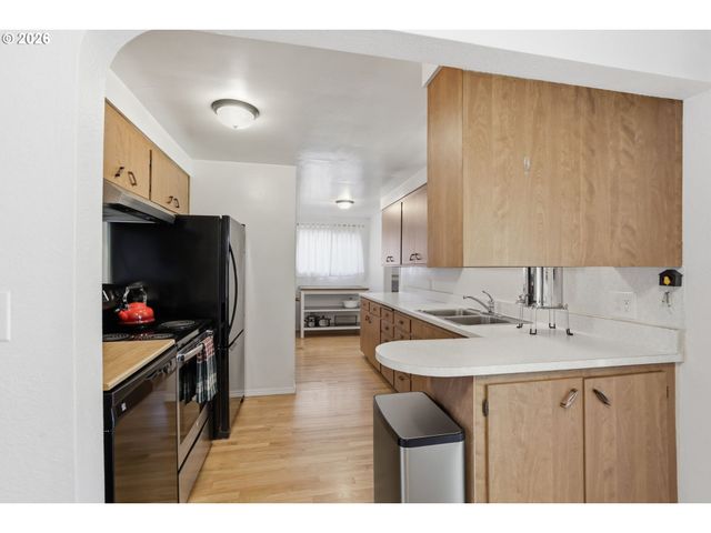 2050 GARFIELD St, Eugene, OR 97405