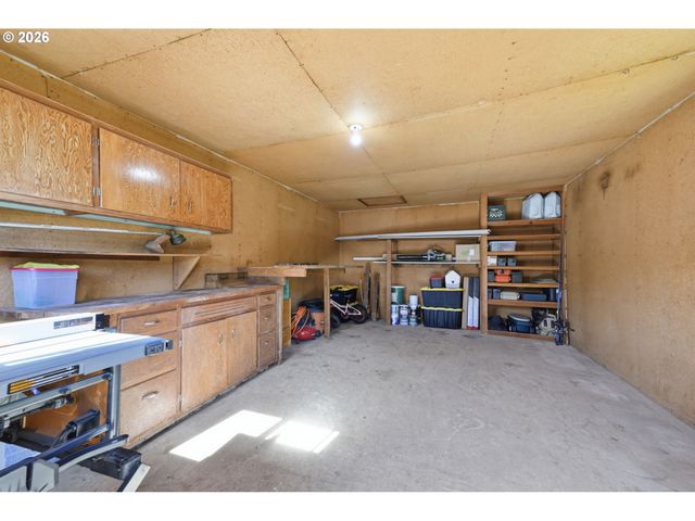 2050 GARFIELD St, Eugene, OR 97405