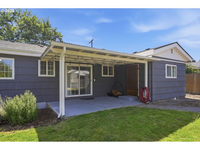 2050 GARFIELD St, Eugene, OR 97405