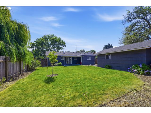 2050 GARFIELD St, Eugene, OR 97405