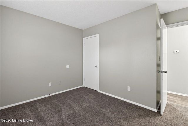 2506 Tavistock Ct, Louisville, KY 40272