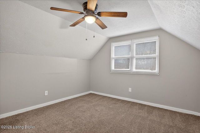 2506 Tavistock Ct, Louisville, KY 40272