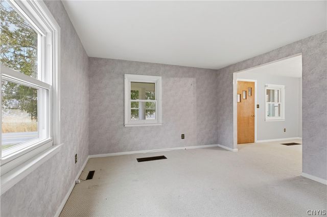 2178 Canal Road, Camillus, NY 13112