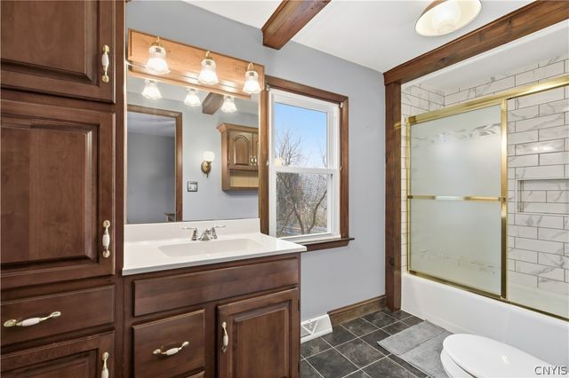 2178 Canal Road, Camillus, NY 13112