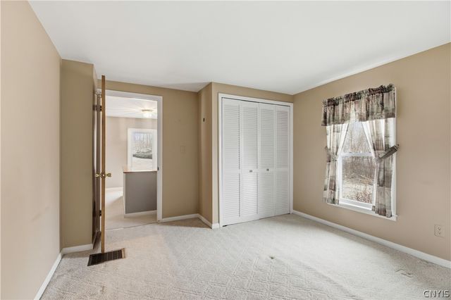 2178 Canal Road, Camillus, NY 13112