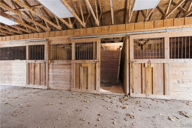 2178 Canal Road, Camillus, NY 13112