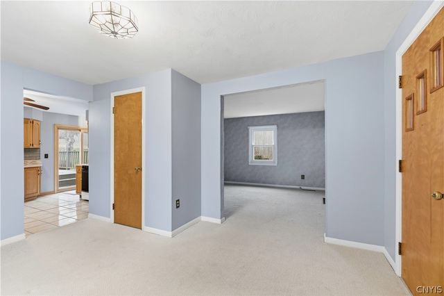 2178 Canal Road, Camillus, NY 13112