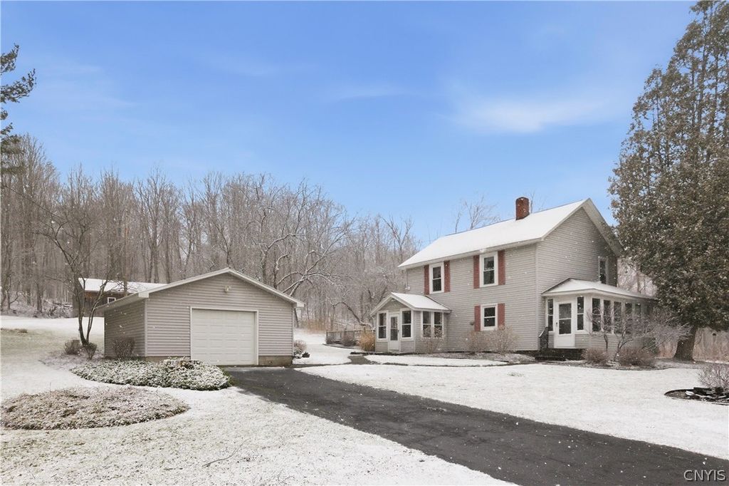 2178 Canal Road, Camillus, NY 13112