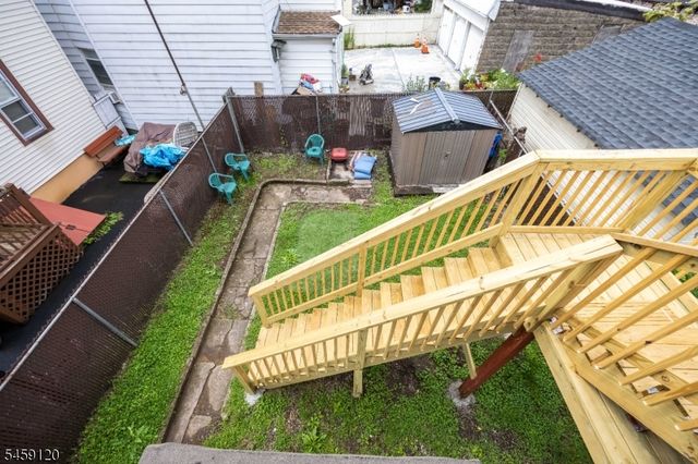 384 Getty Ave, Paterson City, NJ 07503