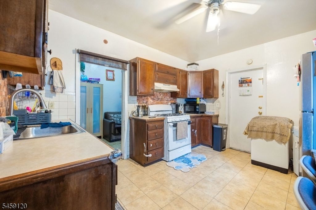 384 Getty Ave, Paterson City, NJ 07503 — photo 5