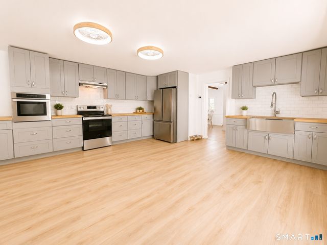 22 Circle Drive, Ashford, CT 06278