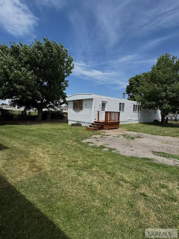 Image 2 of property listing at 315 W Oak Street # 11, Shelley, ID 83274