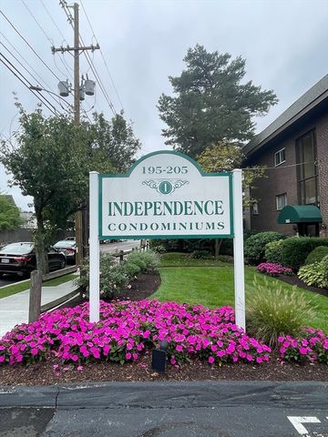 195 Independence Ave 118, Quincy, MA 02169