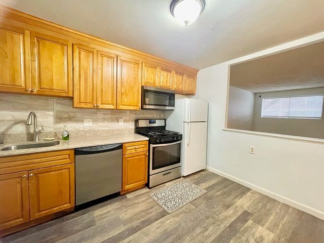 195 Independence Ave 118, Quincy, MA 02169