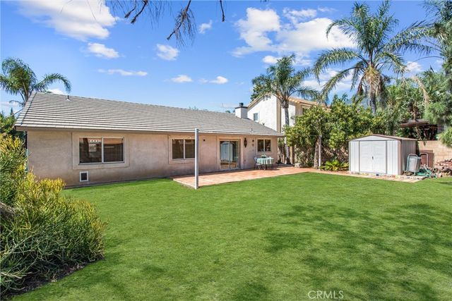 5695 N Yosemite, San Bernardino, CA 92407