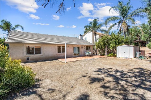 5695 N Yosemite, San Bernardino, CA 92407