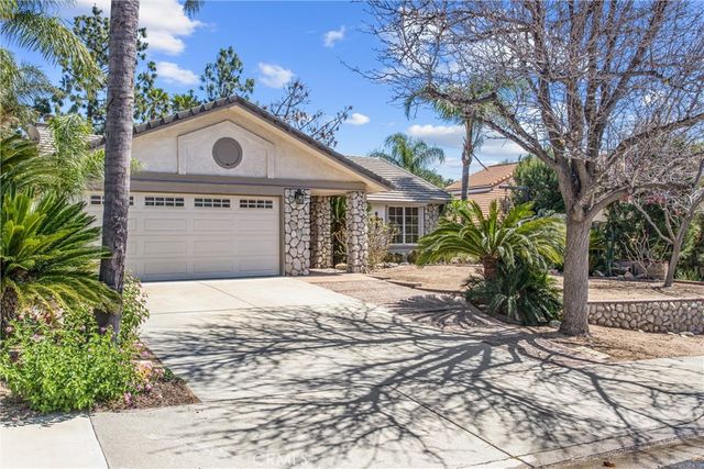 5695 N Yosemite, San Bernardino, CA 92407