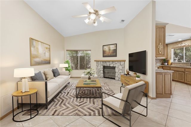 5695 N Yosemite, San Bernardino, CA 92407