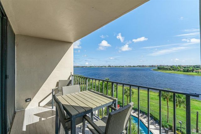 1830 Embassy Drive 613, West Palm Beach, FL 33401