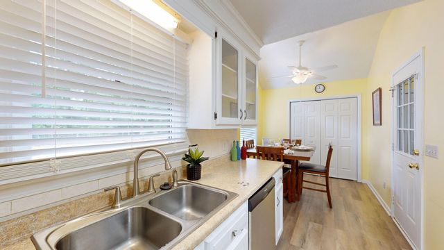 986 Dover Circle, Sumter, SC 29154