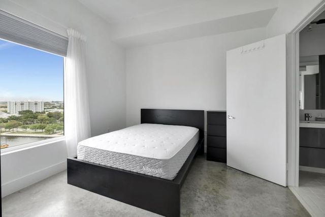 10 SW South River Drive 1405, Miami, FL 33130