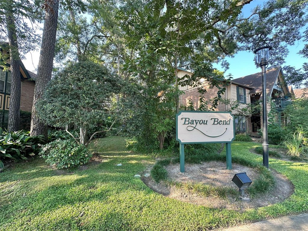 8245 Kingsbrook Road 236, Houston, TX 77024