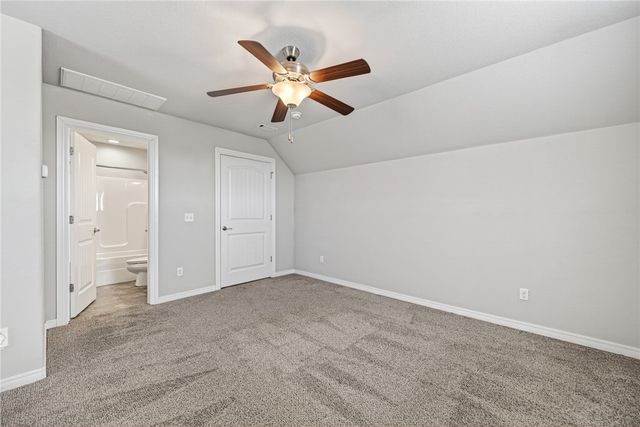 4588 Oldham Drive, Fayetteville, AR 72704