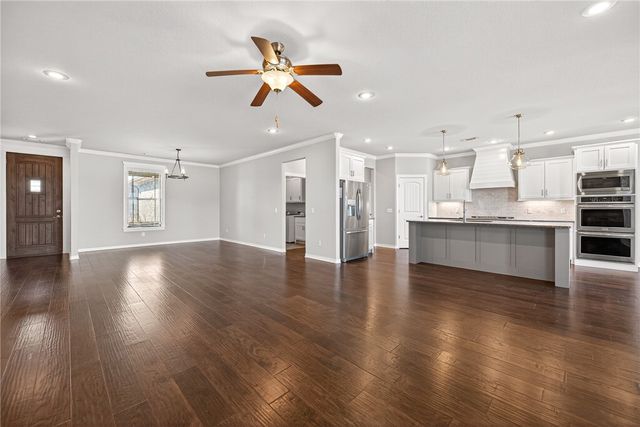 4588 Oldham Drive, Fayetteville, AR 72704