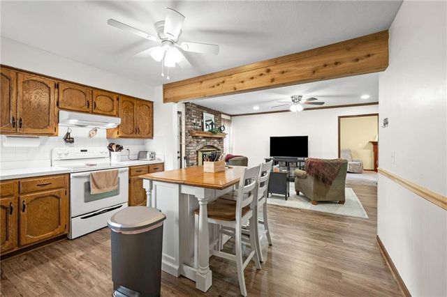 12225 W 72nd Street, Shawnee, KS 66216