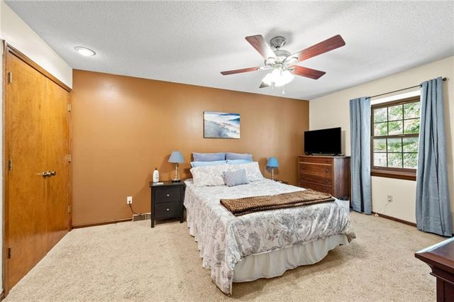 12225 W 72nd Street, Shawnee, KS 66216