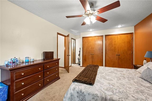 12225 W 72nd Street, Shawnee, KS 66216