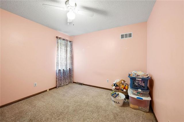 12225 W 72nd Street, Shawnee, KS 66216