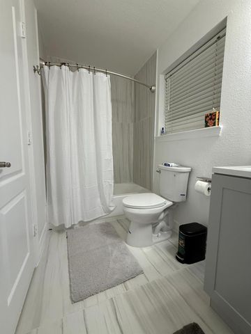 5615 Ashford Ridge Lane, Katy, TX 77450