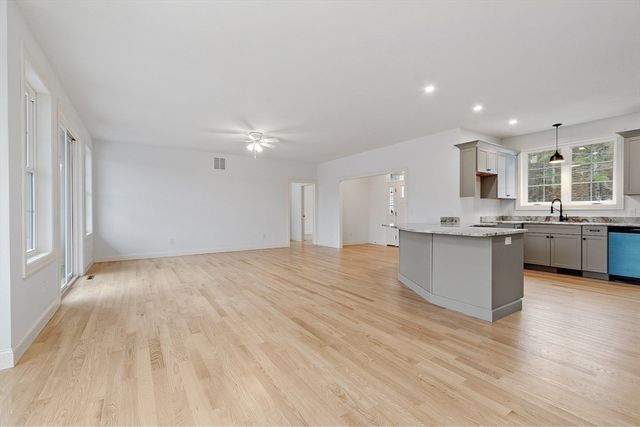 201 Upper Church St, Ware, MA 01082