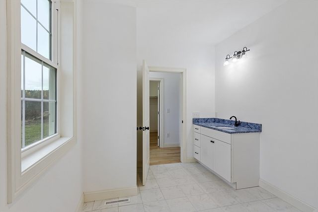 201 Upper Church St, Ware, MA 01082