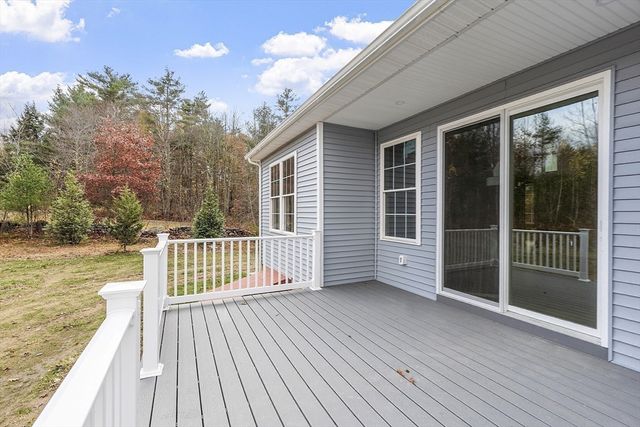 201 Upper Church St, Ware, MA 01082