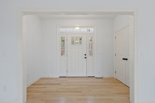 201 Upper Church St, Ware, MA 01082