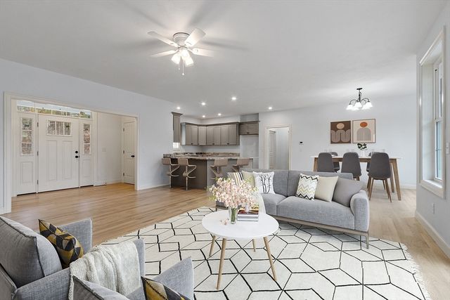 201 Upper Church St, Ware, MA 01082