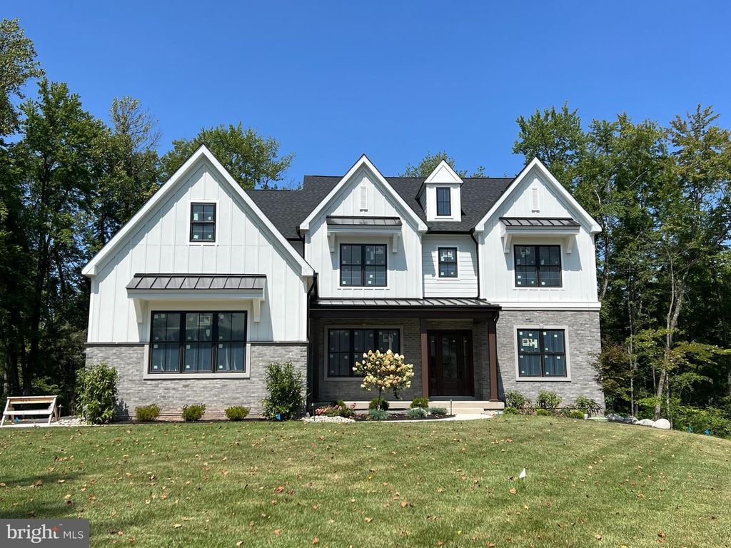 2695 CAPRI LN, Worcester, PA 19490