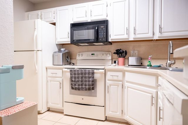 110 Ocean Hollow Ln 105, St Augustine, FL 32084