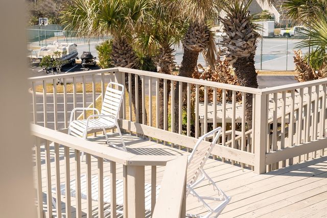 110 Ocean Hollow Ln 105, St Augustine, FL 32084