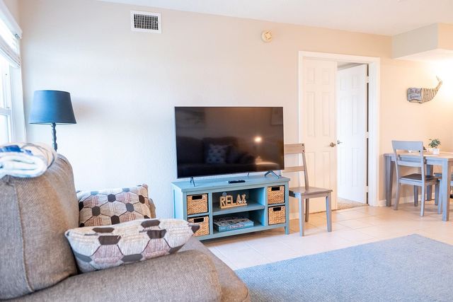 110 Ocean Hollow Ln 105, St Augustine, FL 32084