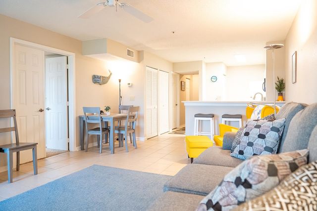 110 Ocean Hollow Ln 105, St Augustine, FL 32084