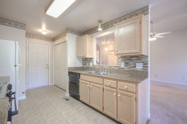 5224 Lana Renee Ct, Hermitage, TN 37076