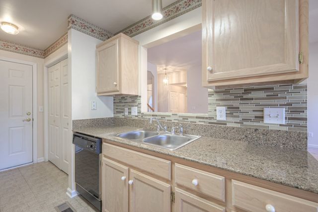 5224 Lana Renee Ct, Hermitage, TN 37076