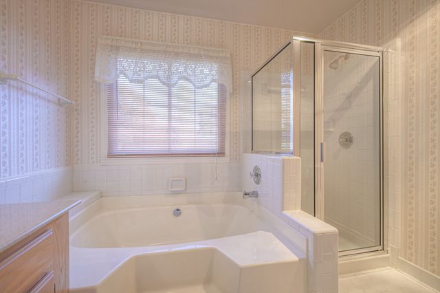 5224 Lana Renee Ct, Hermitage, TN 37076